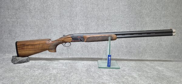 Beretta 690 Black